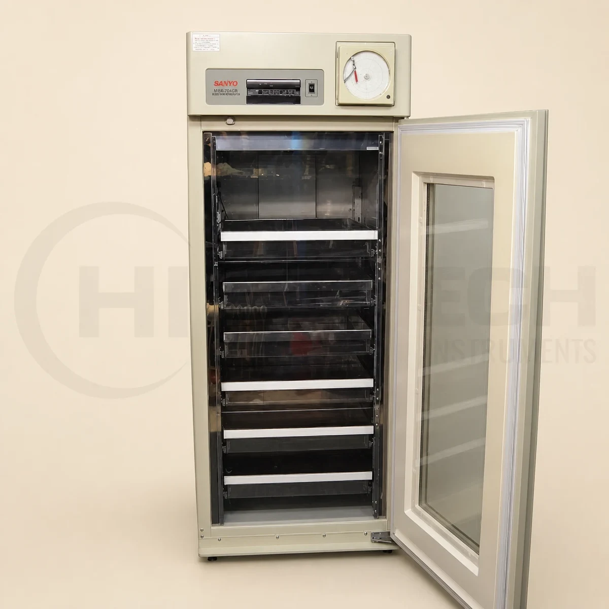Sanyo MBR-704GR Blood Bank Refrigerator view 2