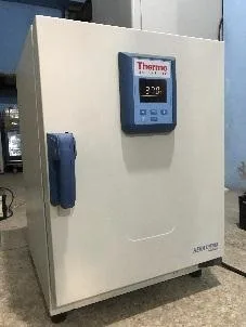 Memmert BE 500 Laboratory Incubator