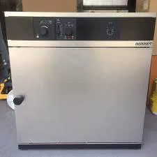 Memmert ULM 500 Laboratory Oven
